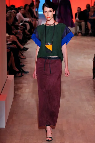 Look 35